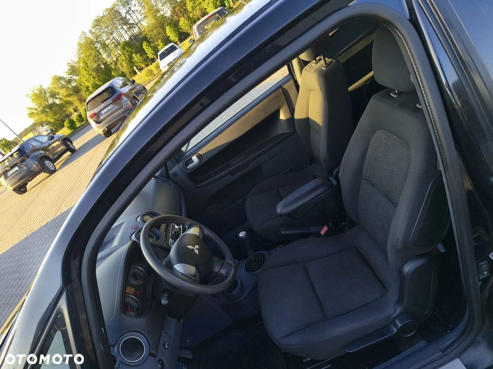 Mitsubishi Colt 1.1 - 13