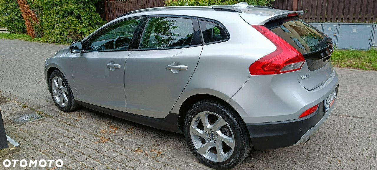 Volvo V40 Cross Country T4 AWD Geartronic Summum - 4