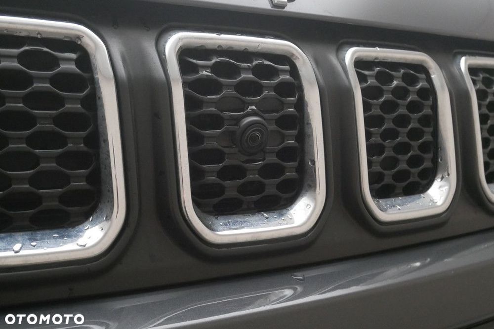 Jeep Compass - 19