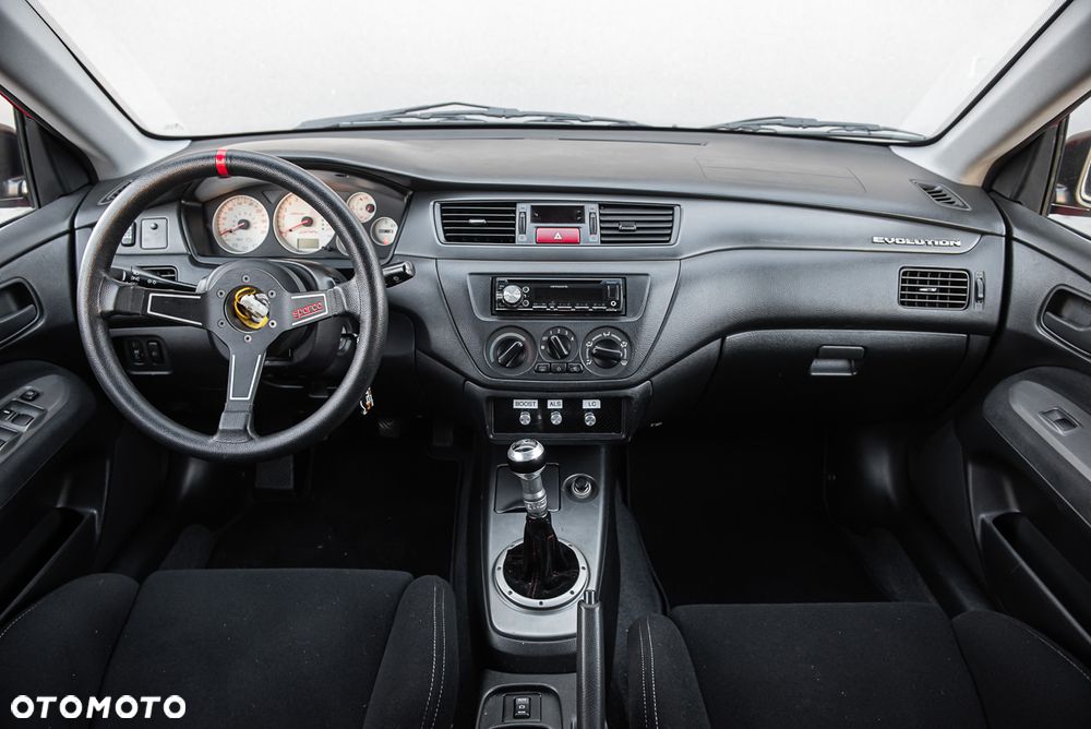 Mitsubishi Lancer Evo VII - 24