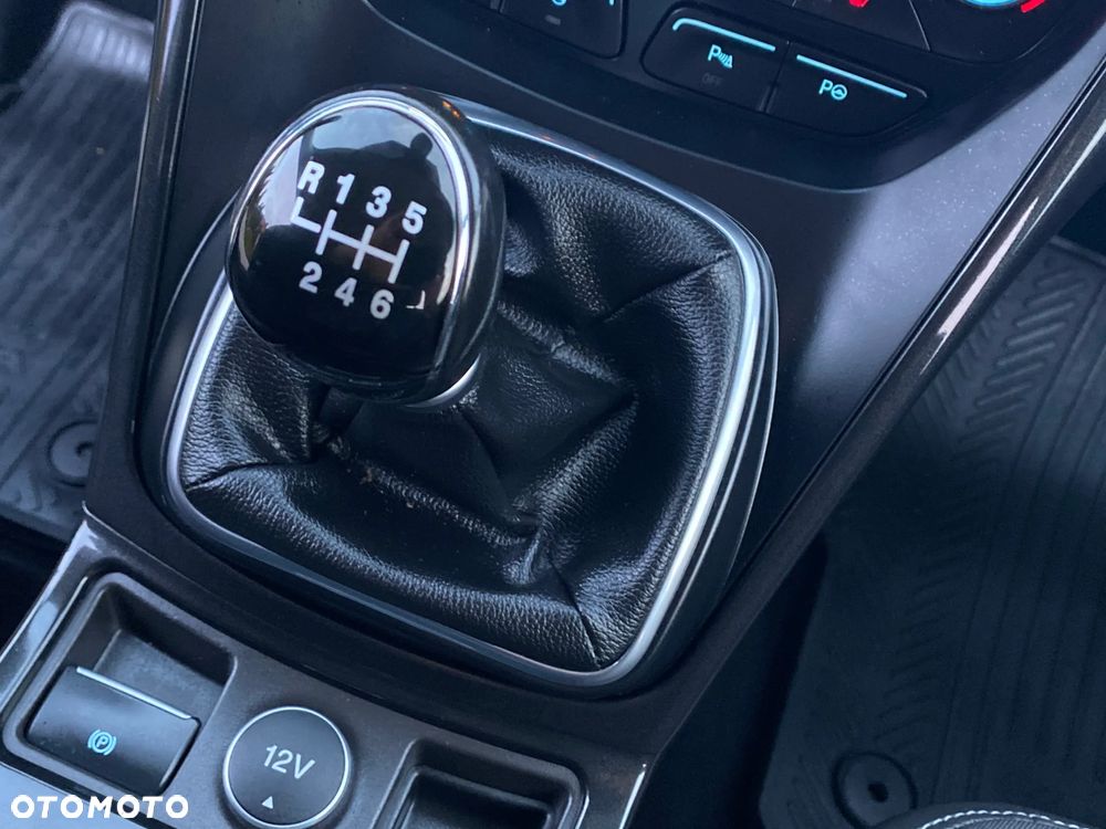 Ford Kuga 1.5 EcoBoost FWD Titanium X - 25