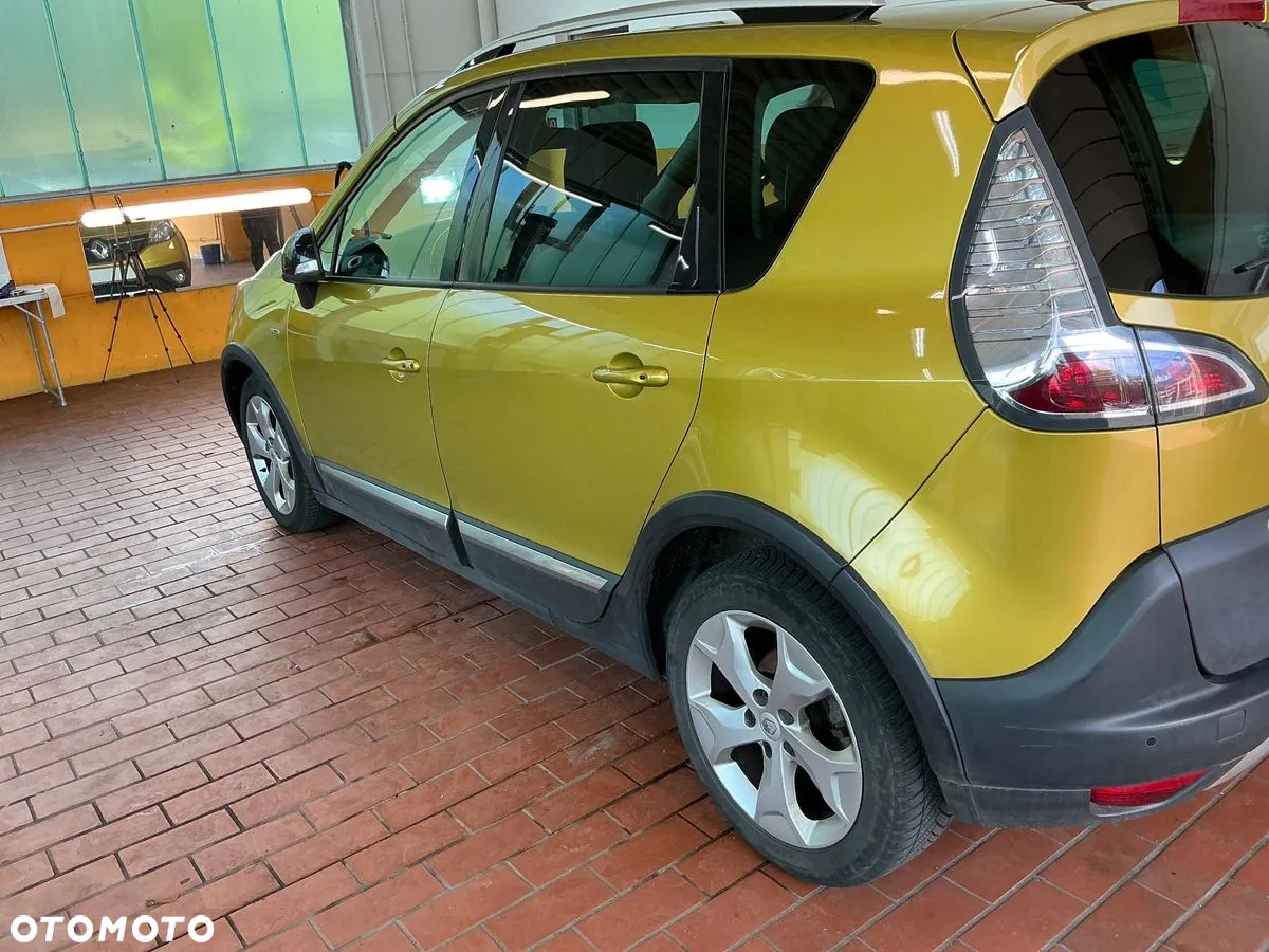 Renault Scenic Xmod 1.6 dCi Energy Bose Edition - 3