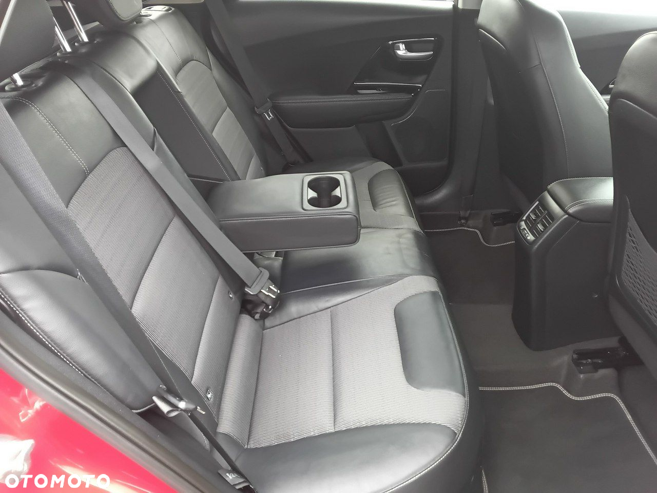 Kia Niro 1.6 GDI Hybrid Business Line - 10