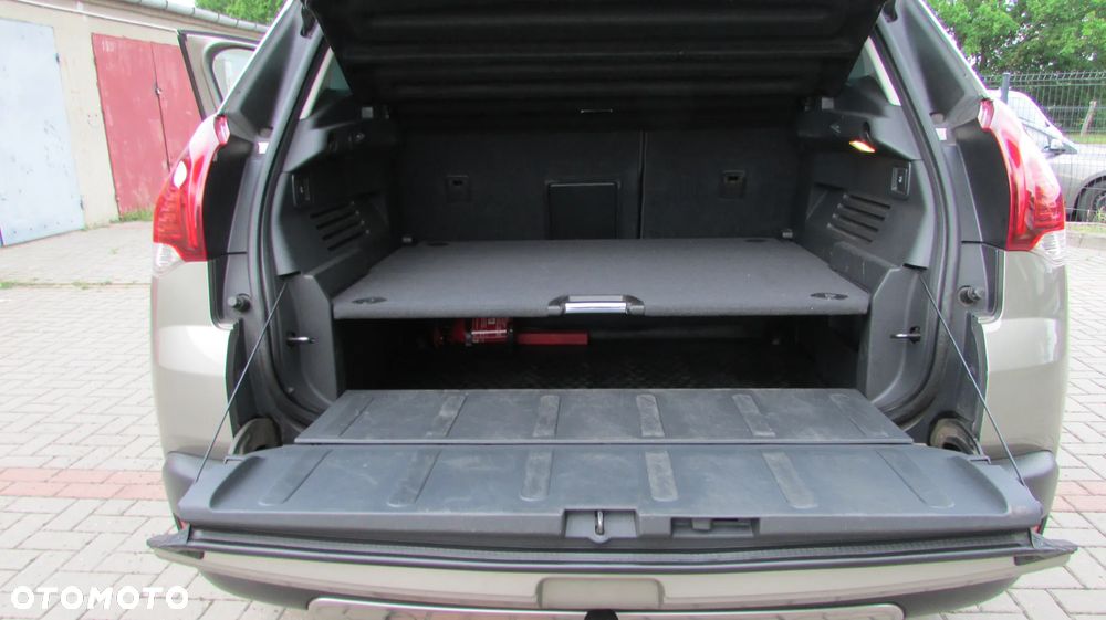 Peugeot 3008 1.6 BlueHDi Allure S&S EAT6 - 17