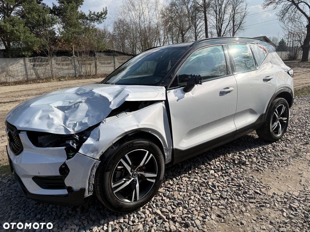 Volvo XC 40 D3 AWD Geartronic R-Design - 11