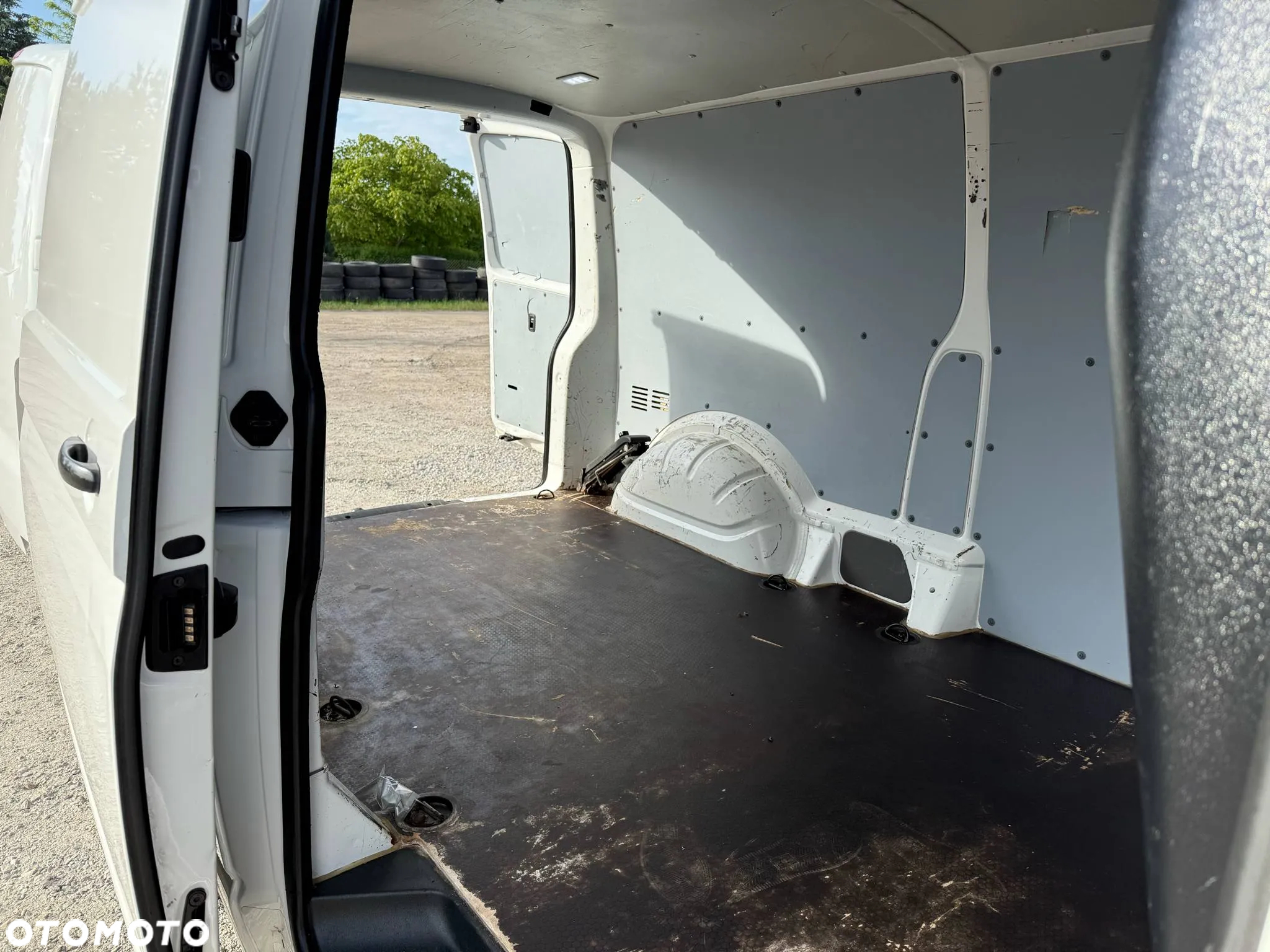 Volkswagen Transporter T6.1 - 18