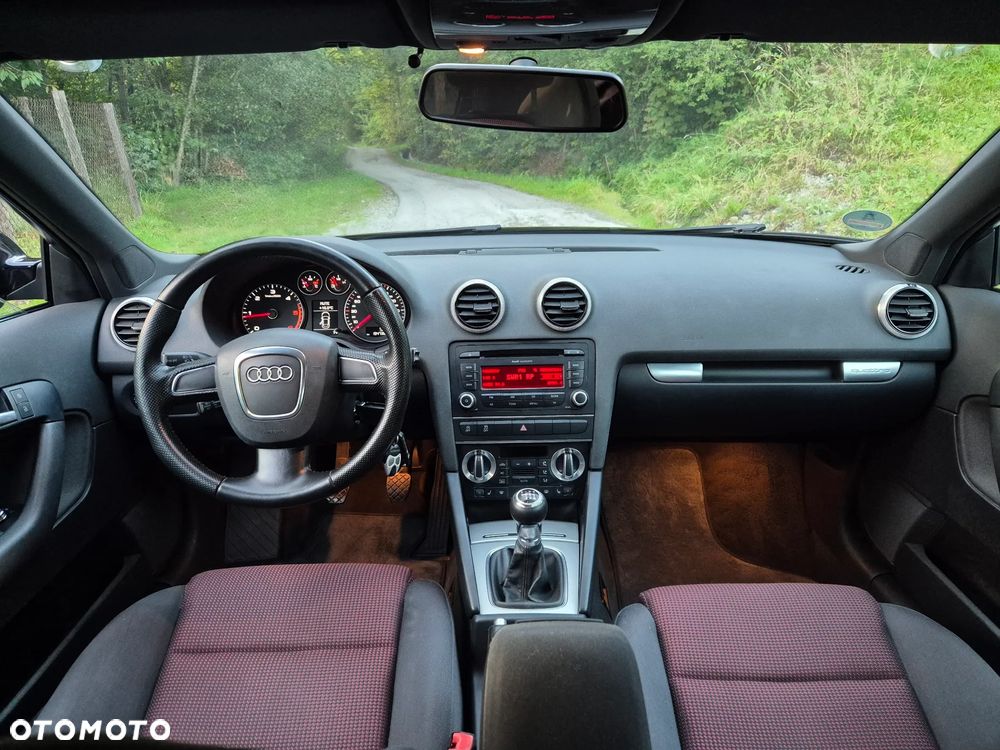 Audi A3 Sportback 2.0 TDI DPF quattro Ambition - 15