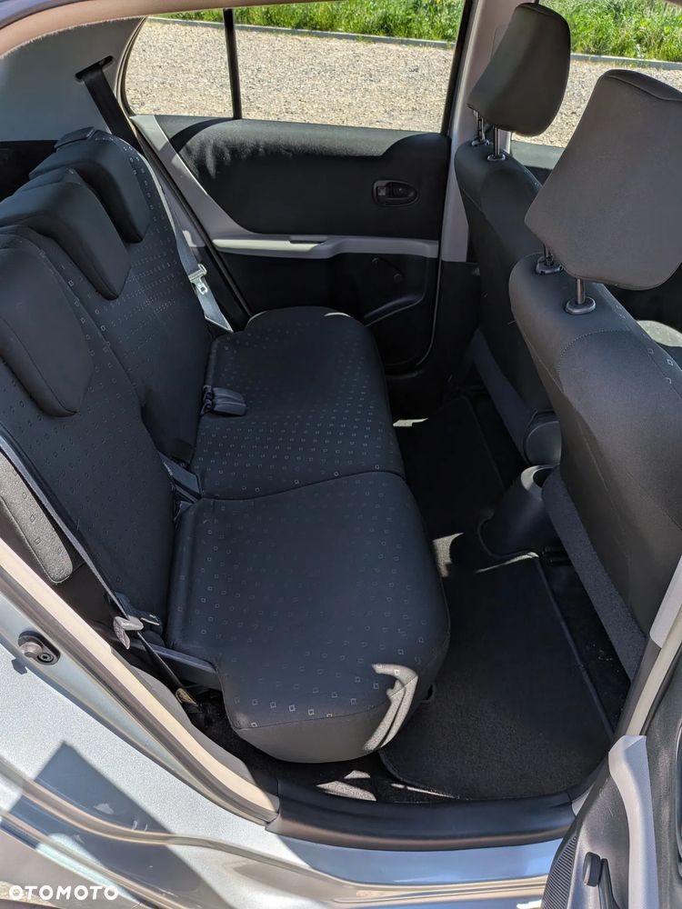 Toyota Yaris 1.0 Luna A/C - 25
