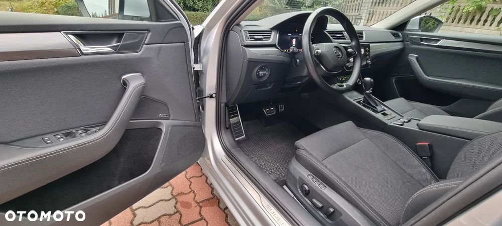 Skoda Superb 2.0 TDI SCR Style DSG - 33