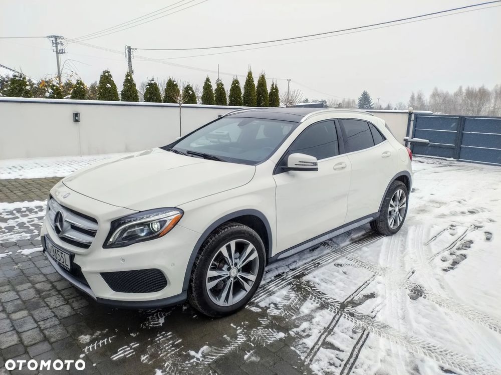 Mercedes-Benz GLA 250 4Matic 7G-DCT AMG Line - 1