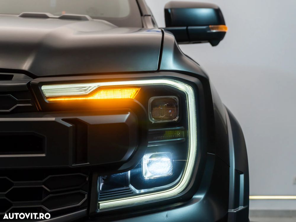 Ford Raptor - 21