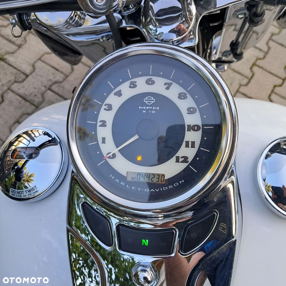 Harley-Davidson Softail Deluxe - 8