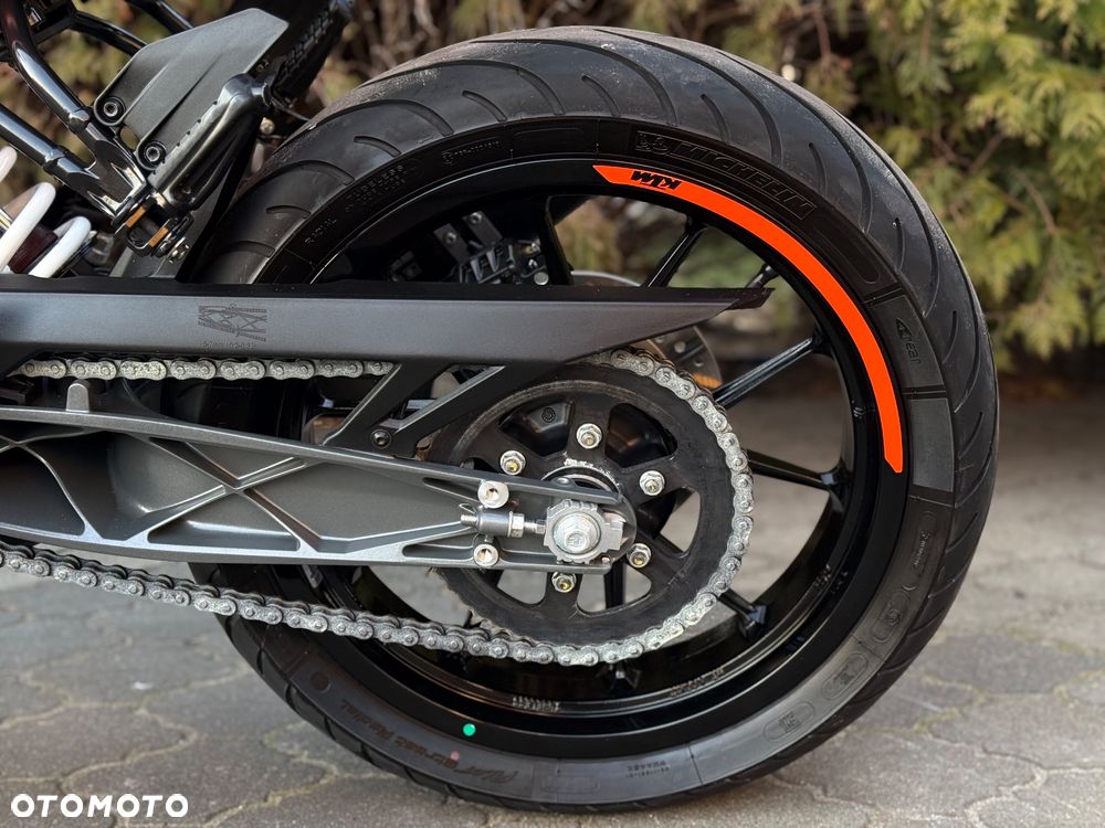 KTM Duke - 32