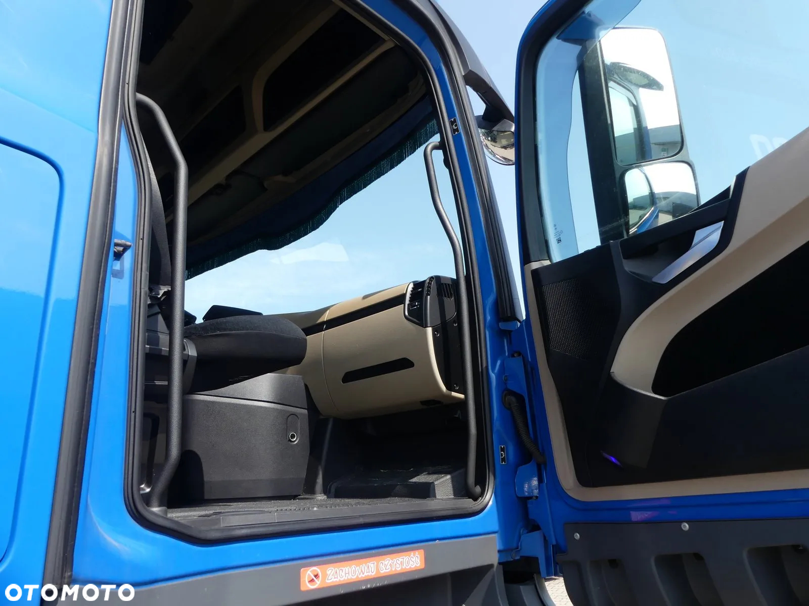 Mercedes-Benz ACTROS 1845 BLUETEC 6 4X2 - 8