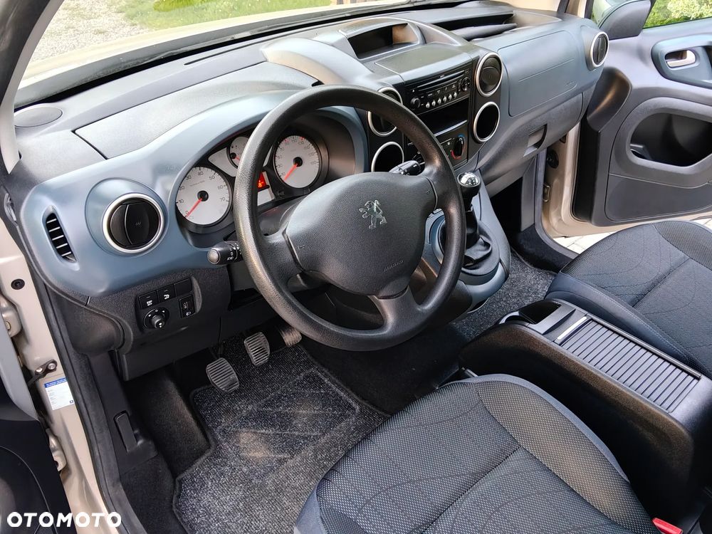 Peugeot Partner 110 Tendance mit Familien-Paket - 6