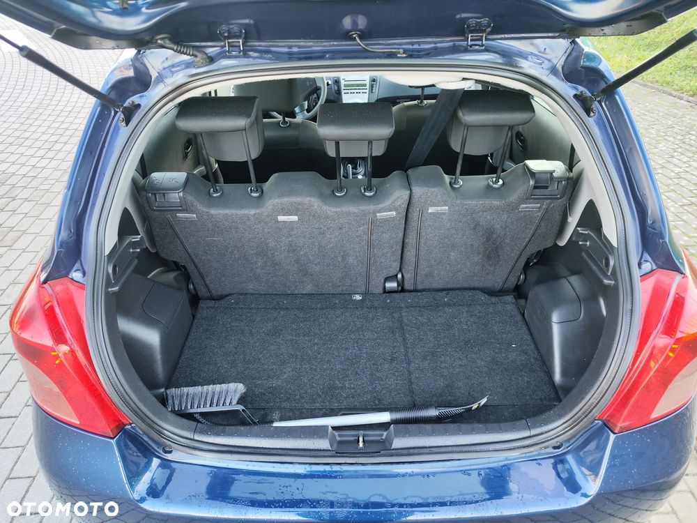 Toyota Yaris 1.3 Luna Premium - 9
