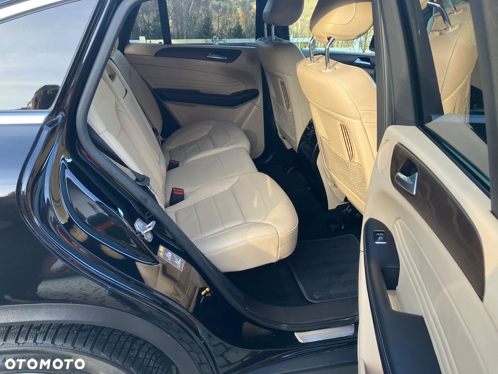 Mercedes-Benz GLE - 10