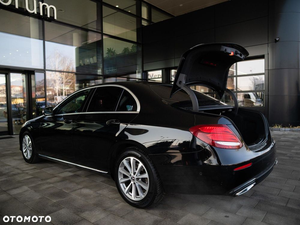 Mercedes-Benz Klasa E 200 d Business Edition 9G-TRONIC - 29