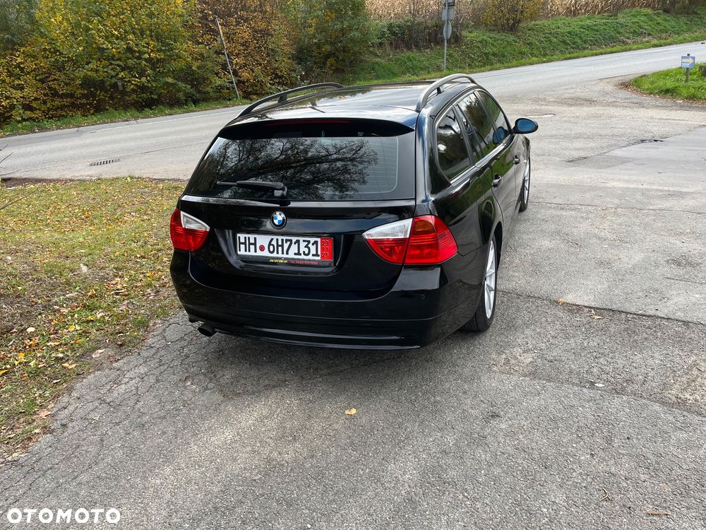 BMW Seria 3 320d DPF Touring - 7