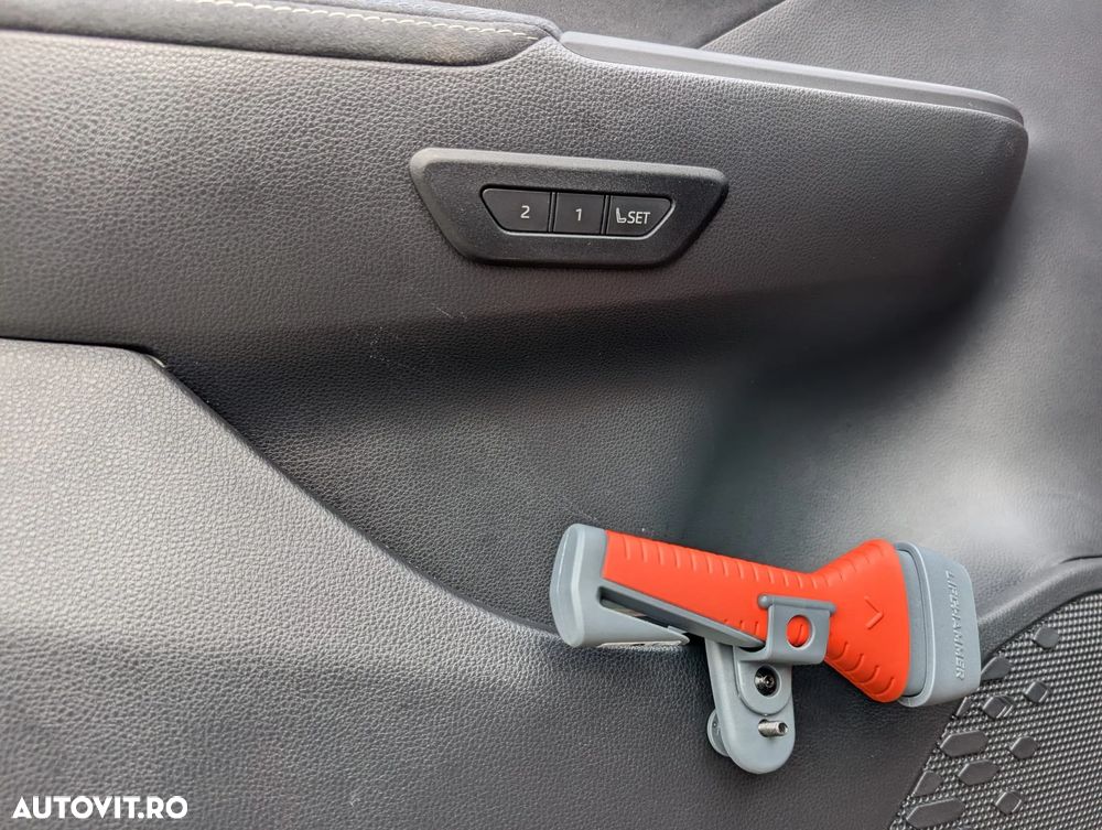 Toyota C-HR 2.0 PHEV 223 CP 4x2 CVT Exclusive - 18