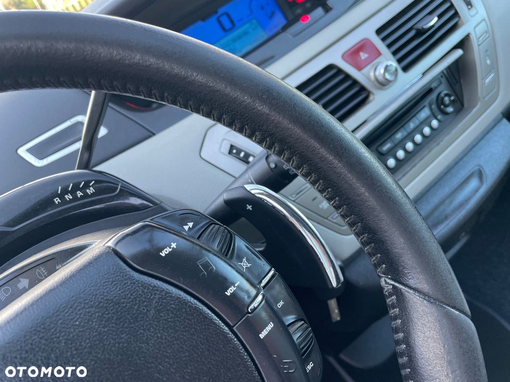 Citroën C4 Grand Picasso - 32