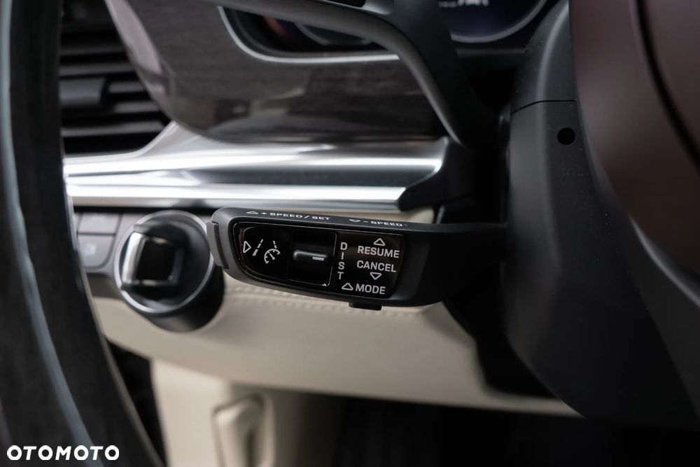 Porsche Panamera 4 Platinum Edition - 27