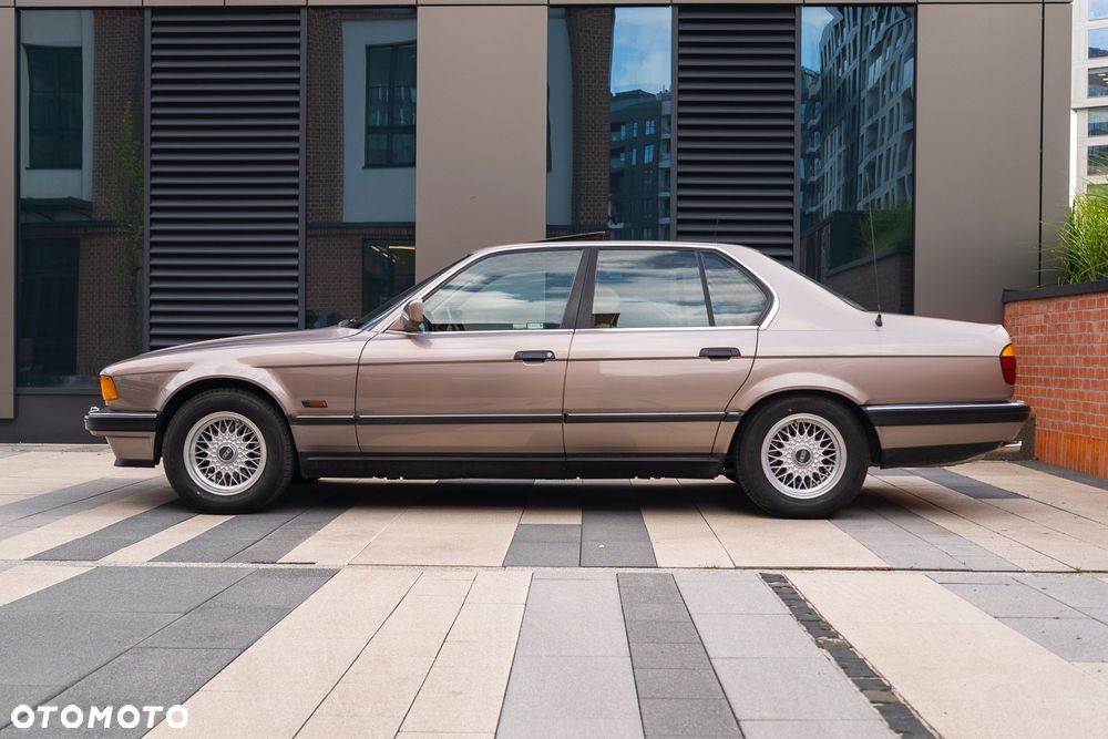 BMW Seria 7 - 23