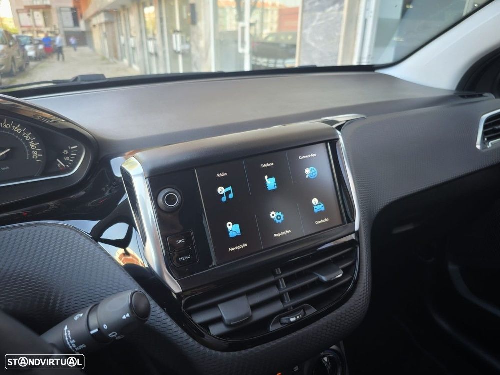 Peugeot 208 1.2 PureTech Style - 16