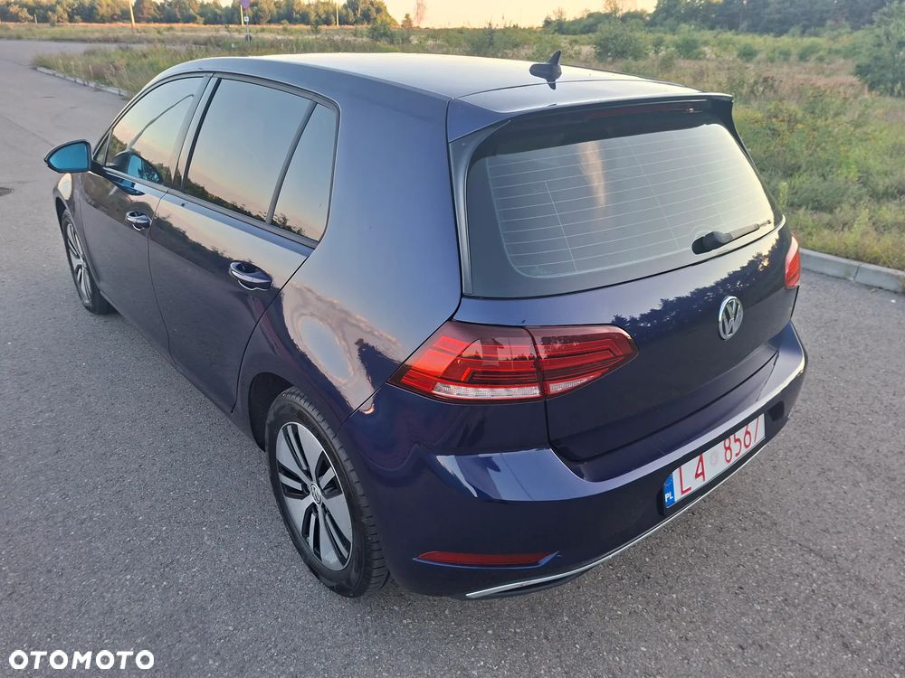 Volkswagen Golf e-Golf - 11