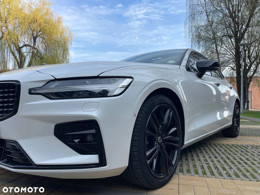 Volvo S60 B5 B R-Design - 1