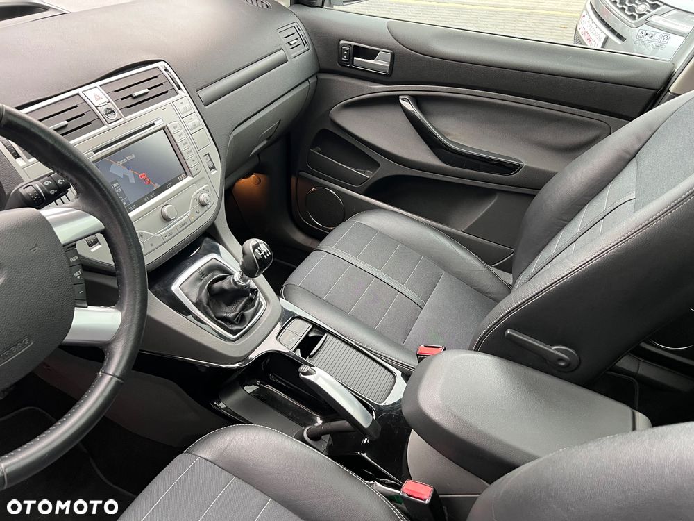 Ford Kuga - 13