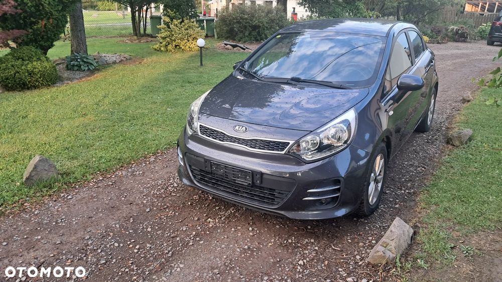 Kia Rio - 1
