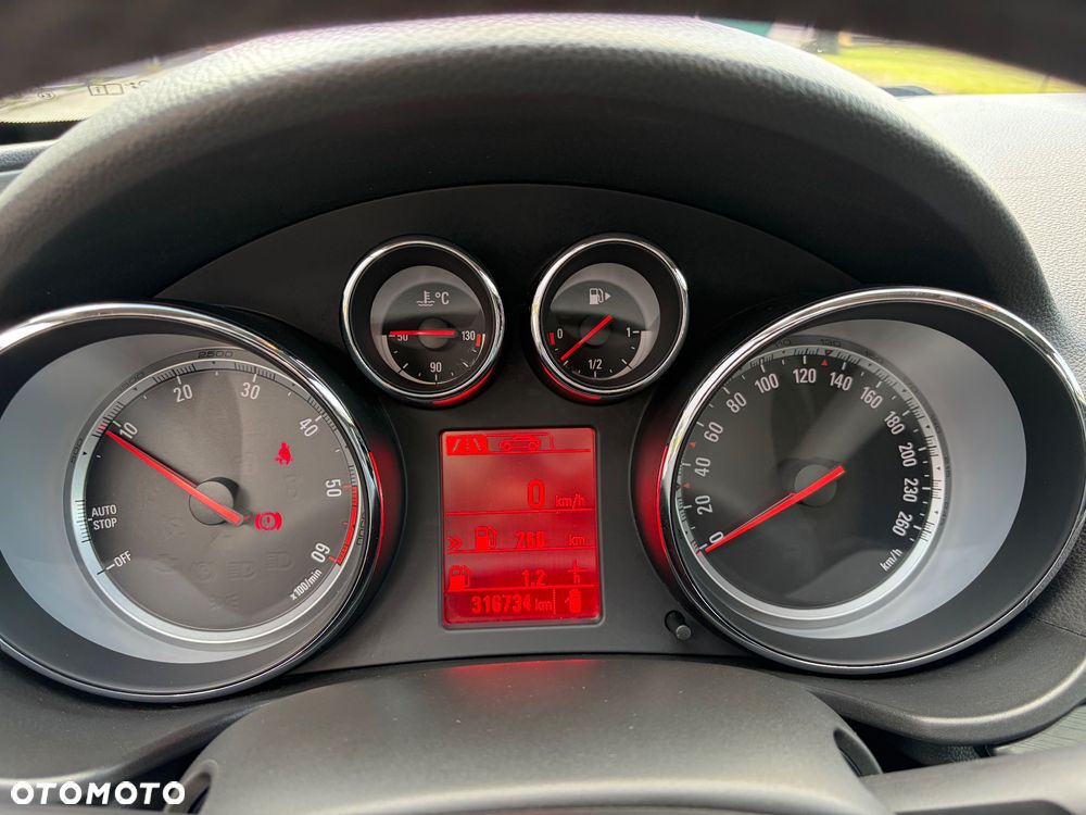 Opel Insignia 2.0 CDTI 150 Jahre - 17