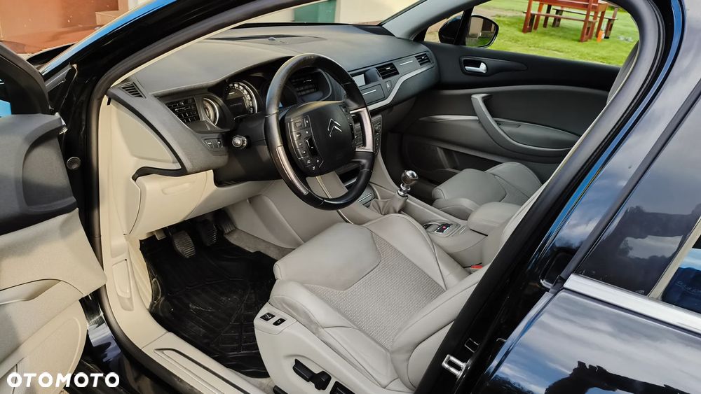 Citroën C5 HDi 165 FAP Exclusive - 17