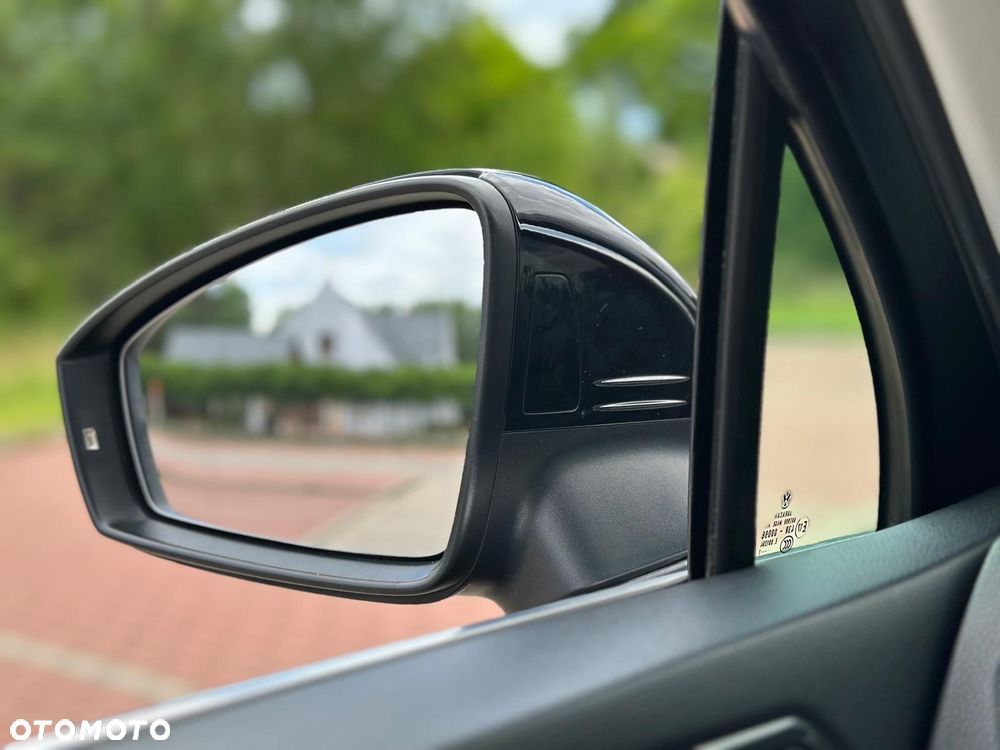 Volkswagen Tiguan 2.0 TDI SCR 4MOTION (BlueMotion Techn.) DSG Sound - 9