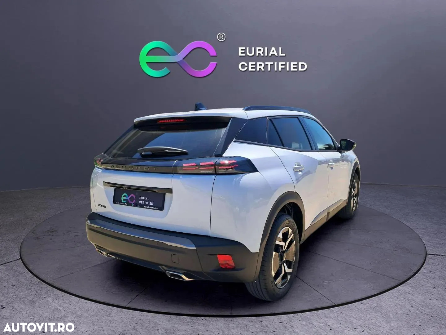 Peugeot 2008 1.2 L PureTech STT EAT8 Allure - 4