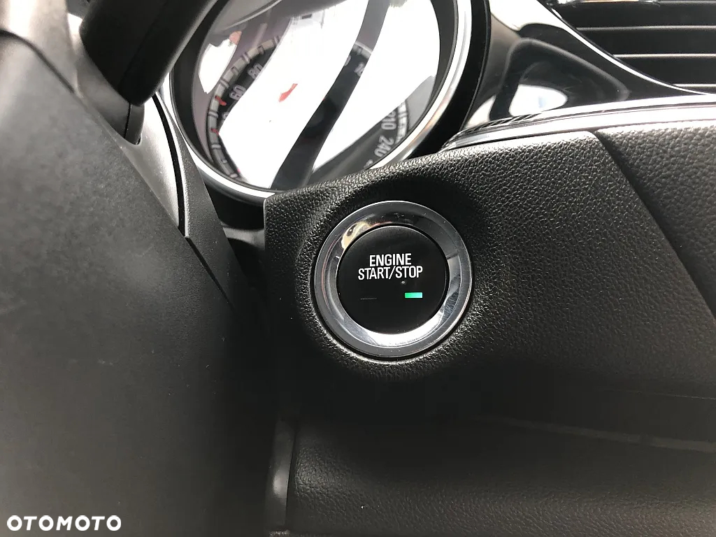 Opel Insignia 2.0 CDTI Exclusive S&S - 29