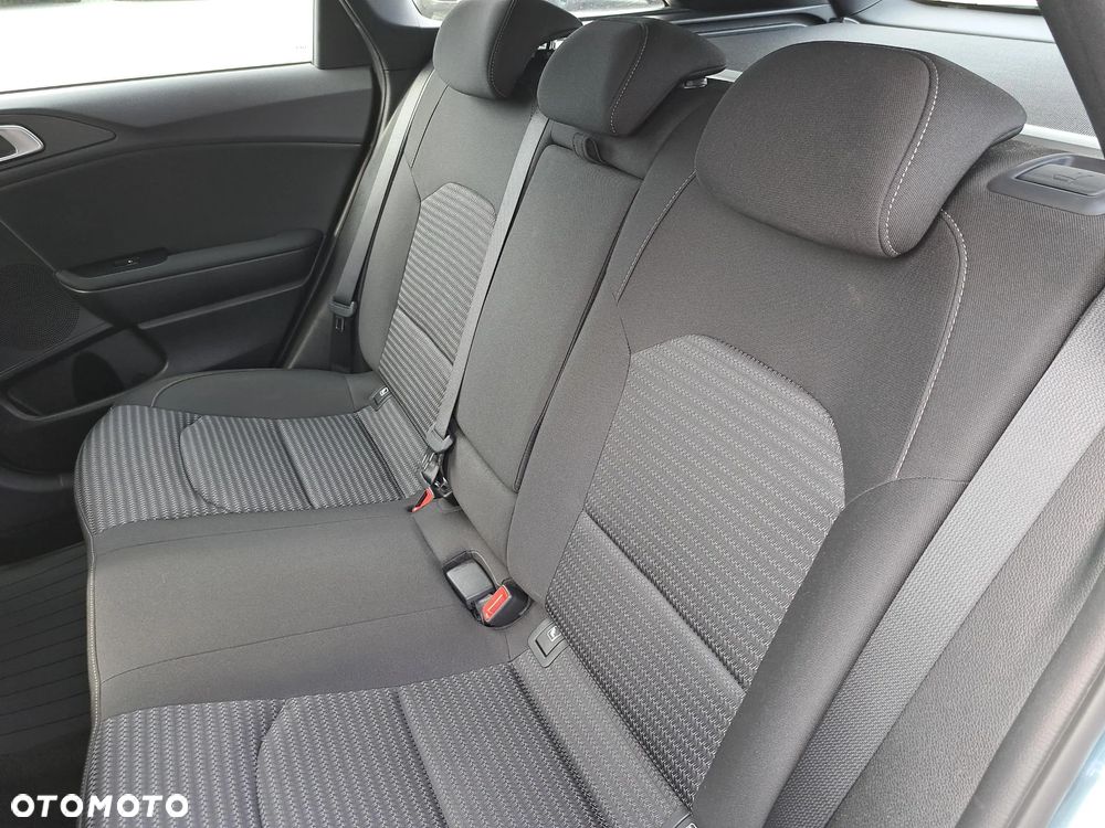 Kia Ceed 1.5 T-GDI M - 17