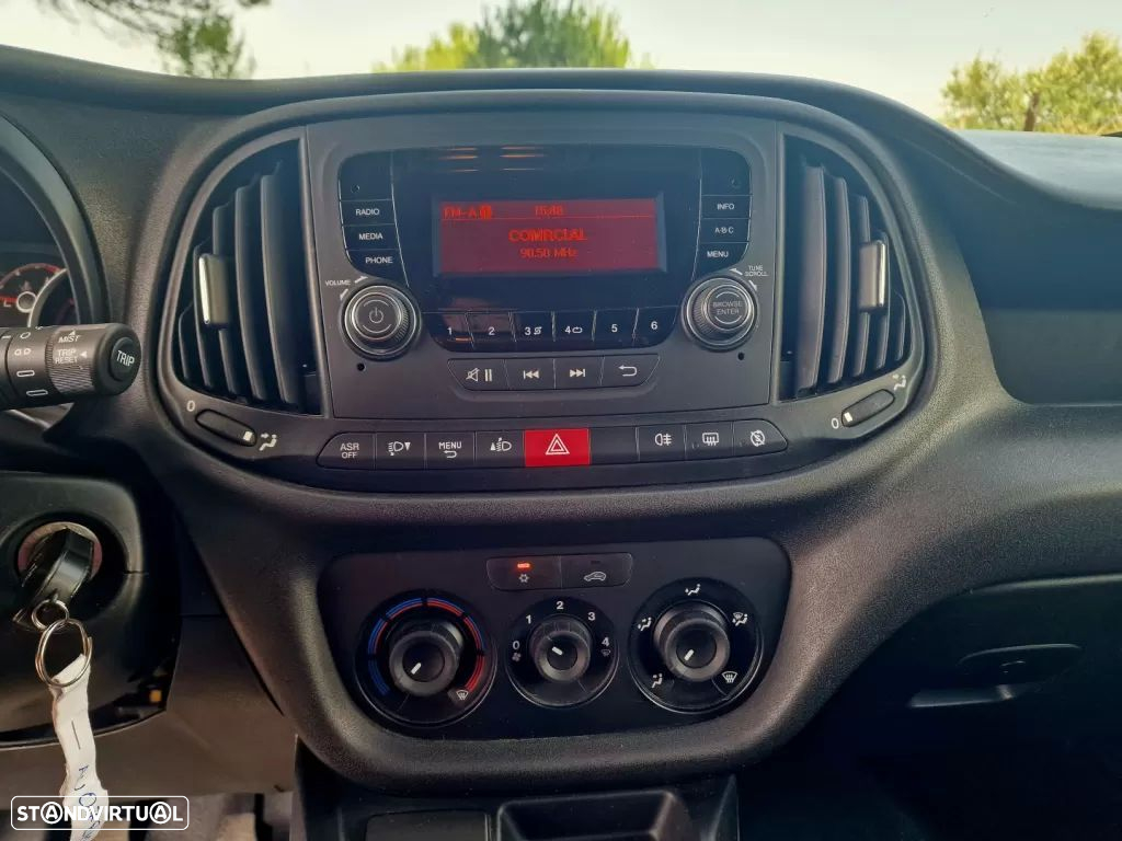 Fiat Doblo Cargo 1.6 Multijet-IVA Dedutível-AC - 17