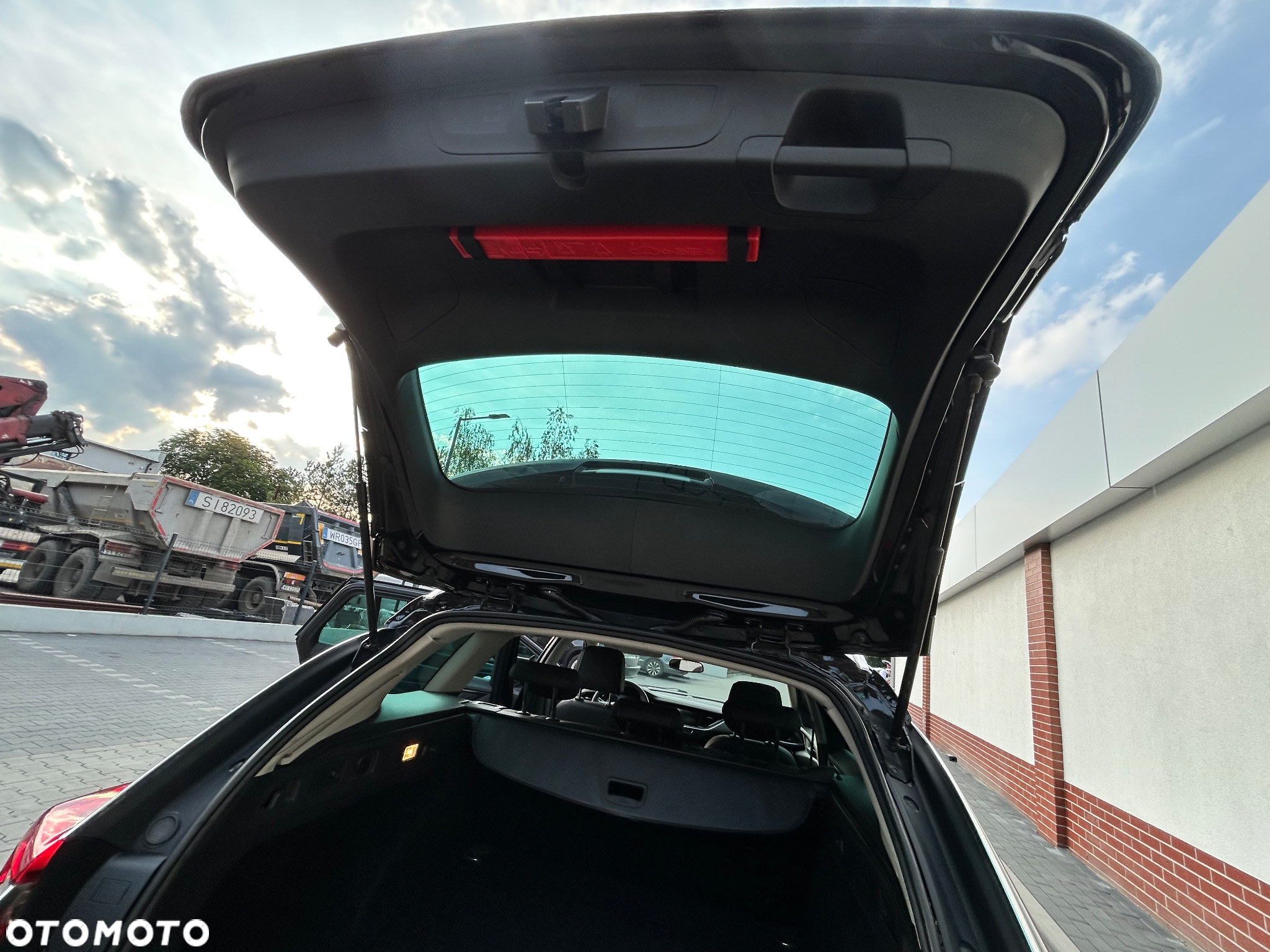 Opel Insignia 2.0 CDTI automatik Business Innovation - 25