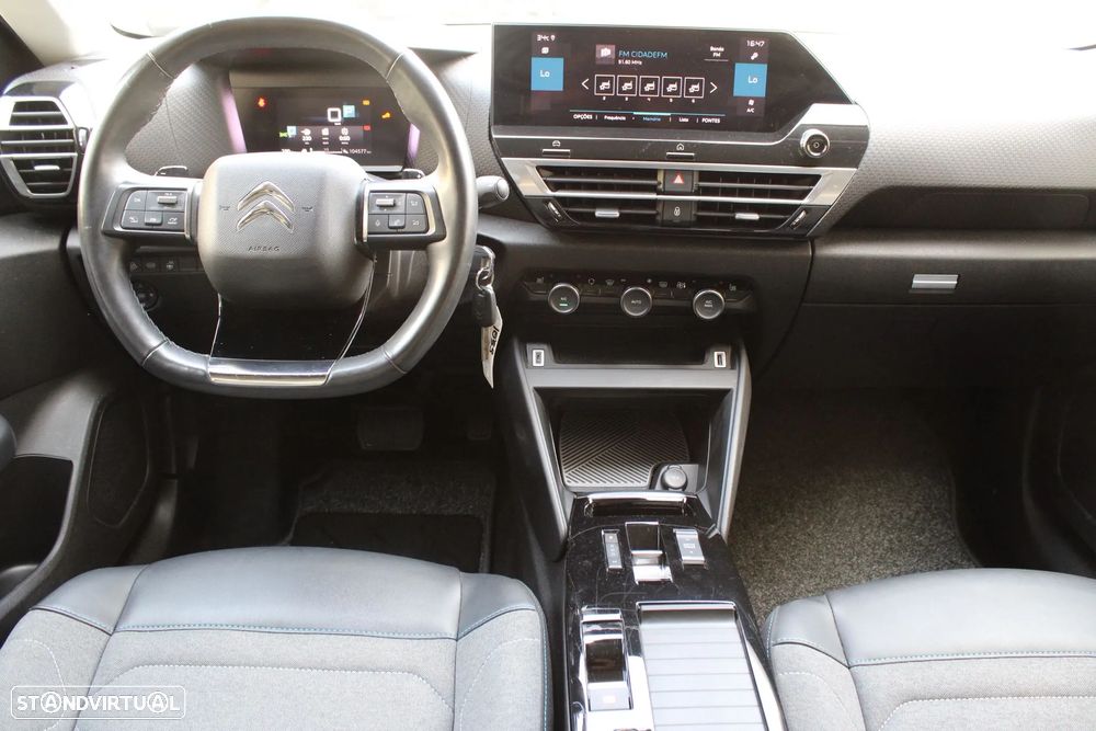 Citroën C4 1.2 PureTech Shine EAT8 - 10