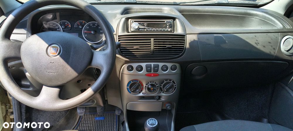 Fiat Punto - 6