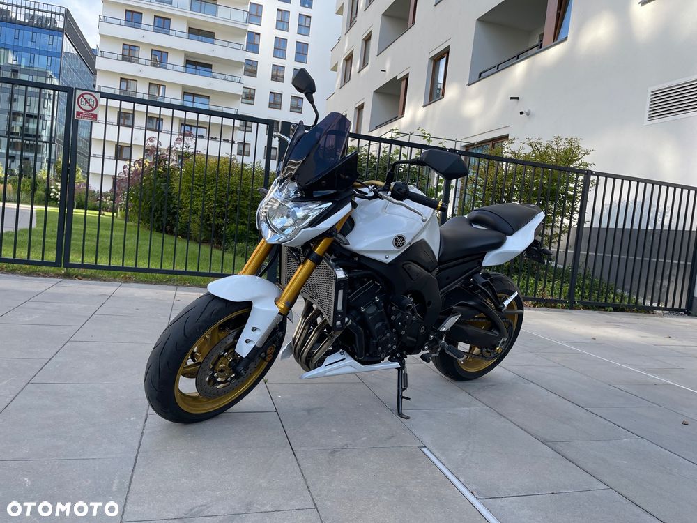 Yamaha FZ - 2