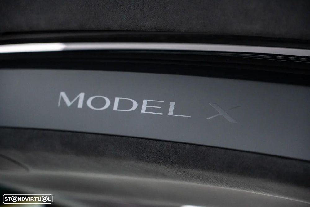 Tesla Model X Long Range AWD - 24