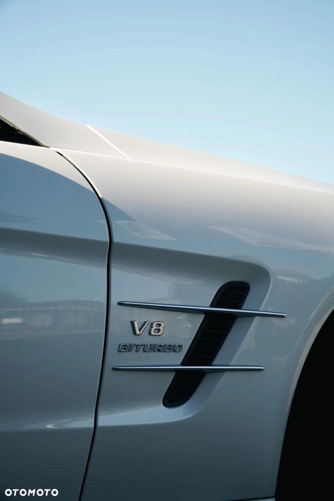 Mercedes-Benz SL 63 AMG - 32
