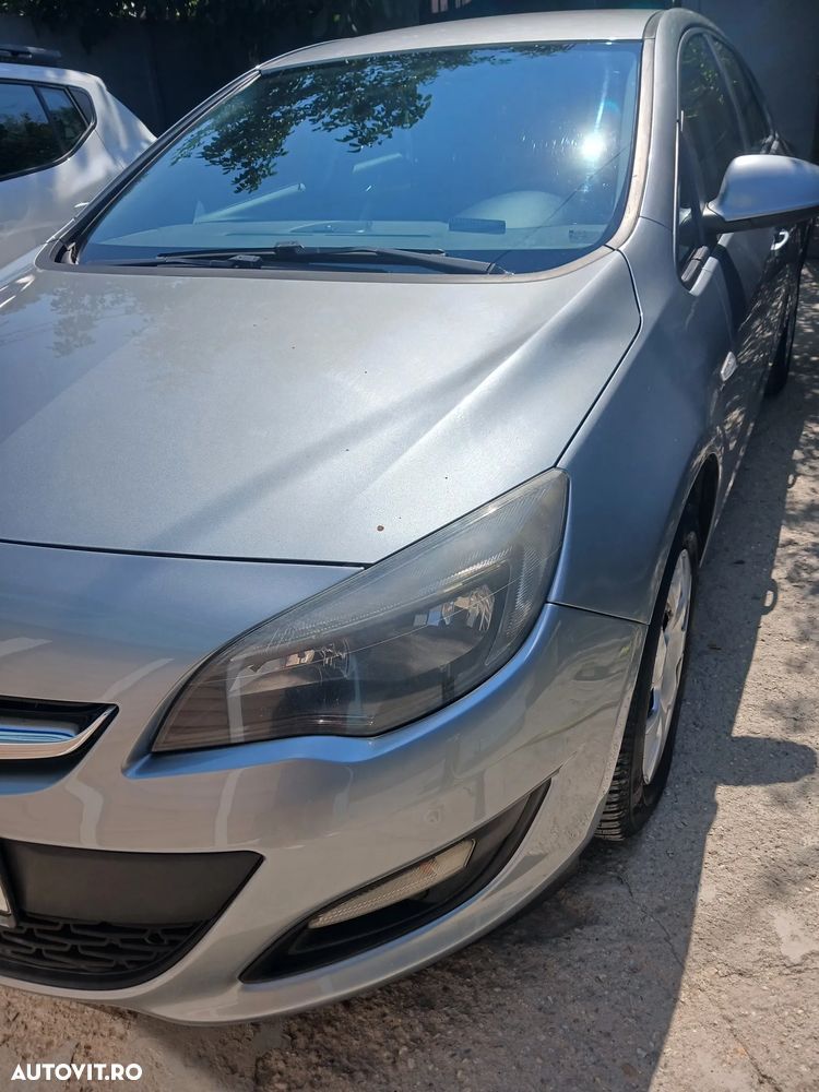 Opel Astra 1.7 CDTI Cosmo - 4