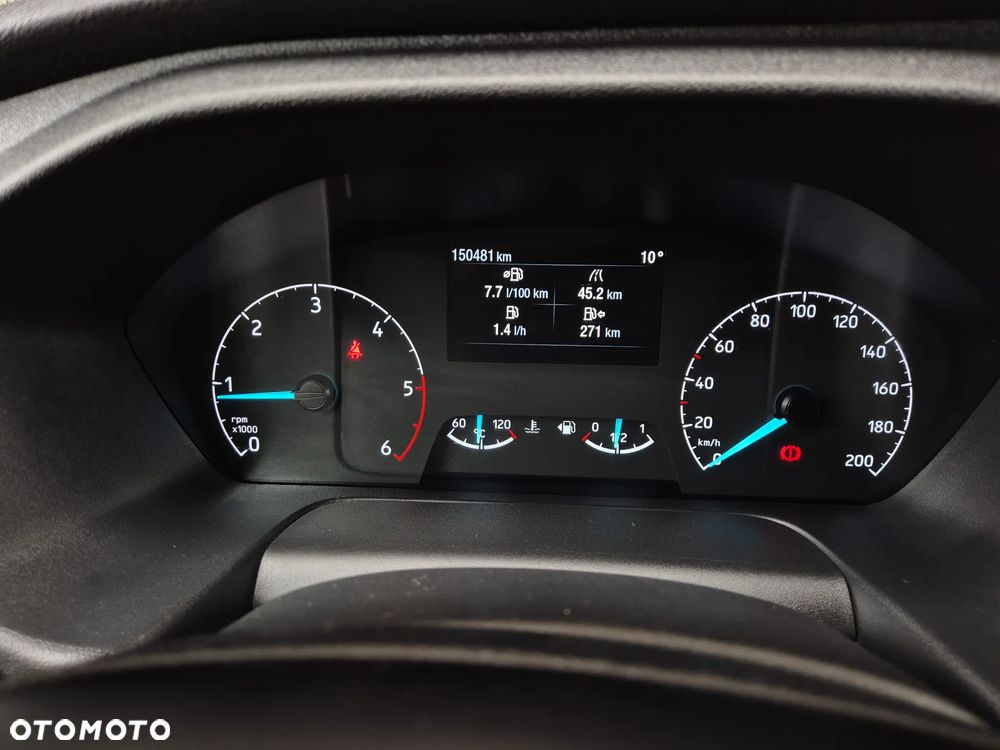 Ford TRANSIT CUSTOM - 13