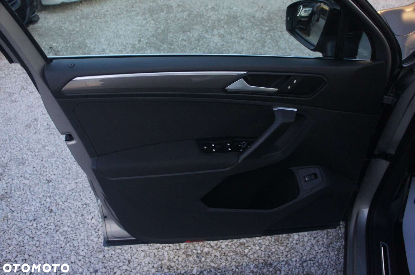 Volkswagen Tiguan - 19