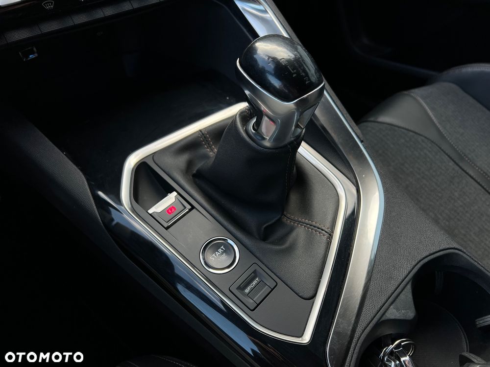 Peugeot 3008 PureTech 130 Stop & Start GPF Active Business-Paket - 22