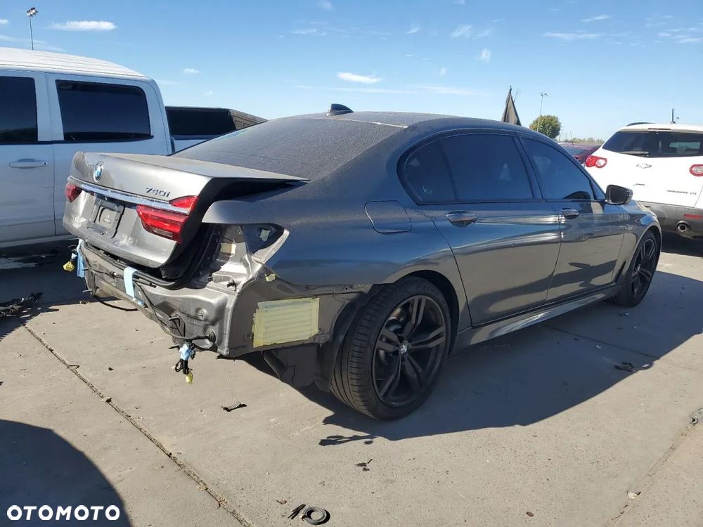 BMW Seria 7 - 4
